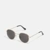 Pier One UNISEX - Sonnenbrille - Black/gold 1 Pier One UNISEX - Sonnenbrille - Black/gold -Pier One 13cc38697cd549d39455f3b406e848a7