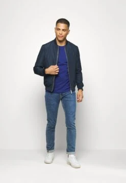 Pier One T-Shirt Print - Blue 9 Pier One T-Shirt Print - Blue -Pier One 20bff4516c124cc08001c8b32a37847e