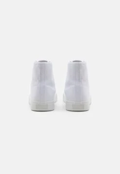 Pier One UNISEX - Sneaker High - White 10 Pier One UNISEX - Sneaker High - White -Pier One 2d176348cbbb4c639d496ec4ebd6e79c