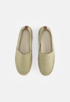Pier One RENA ESPADRILLE UNISEX - Espadrille - Olive -Pier One 37f61750ec004994b62ae6ddcfad1a43