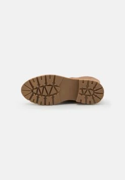 Pier One LEATHER WINTER BOOT - Stiefel - Taupe -Pier One 4d70687639ab46cb97bc6e0443143a7b