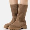 Pier One LEATHER WINTER BOOT - Stiefel - Taupe