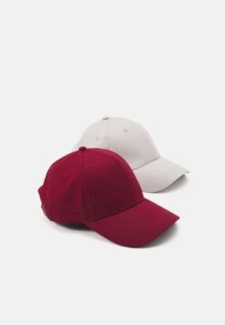 Pier One UNISEX 2 PACK - Cap - Light Grey/berry 12 Pier One UNISEX 2 PACK - Cap - Light Grey/berry -Pier One dc135ddce2ca4d6ea4c07bf8c622a918 1