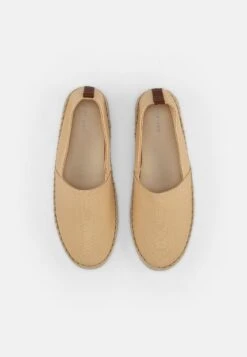 Pier One RENA ESPADRILLE UNISEX - Espadrille - Beige -Pier One ee8bede9139e442b9465d505e9097d21